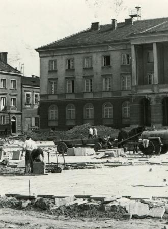 aktualności_plac konstytucji