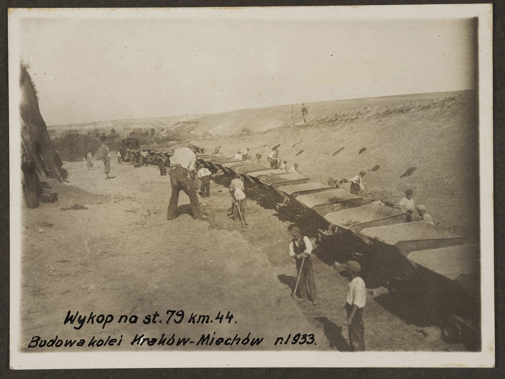 Budowa kolei Kraków - Miechów - wykop  na 44 km. trasy